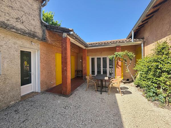 SAINT REMY DE PROVENCE - MAISON INDIVIDUELLE - 3 CHAMBRES - JARDIN - GARAGE 20 m²