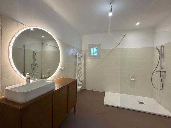 SAINT REMY DE PROVENCE - MAISON INDIVIDUELLE - 3 CHAMBRES - JARDIN - GARAGE 20 m²