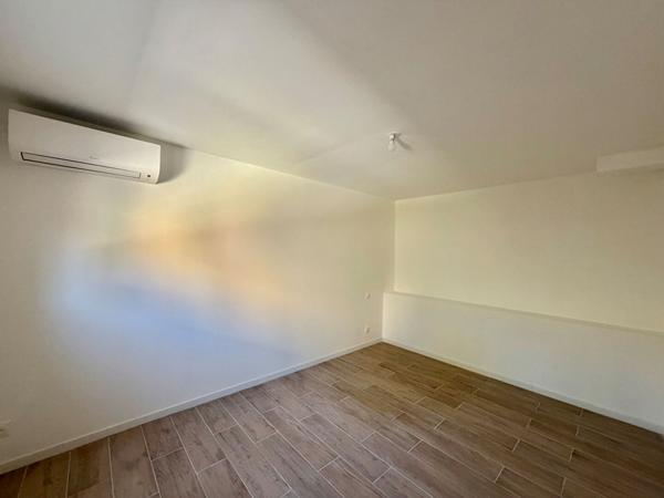 SAINT REMY DE PROVENCE - MAISON INDIVIDUELLE - 3 CHAMBRES - JARDIN - GARAGE 20 m²
