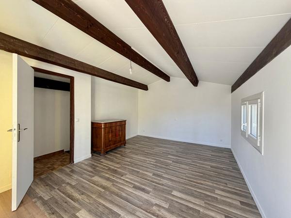 SAINT REMY DE PROVENCE - MAISON INDIVIDUELLE - 3 CHAMBRES - JARDIN - GARAGE 20 m²