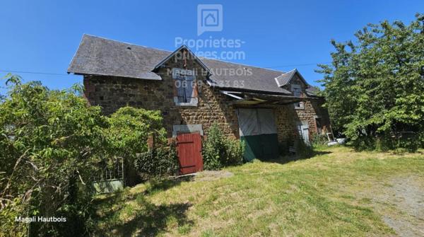 Maison en pierre et dépendances à rénover Le Val Saint Père 6 pièce(s) 142 m2