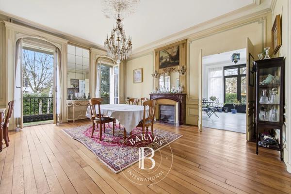 Saint-Maur-des-Fossés, Maison 6 Chambres -  364 m² à vendre