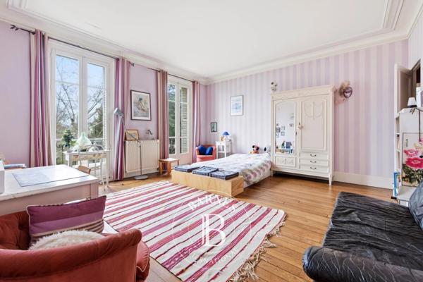 Saint-Maur-des-Fossés, Maison 6 Chambres -  364 m² à vendre