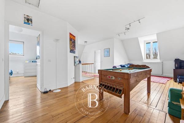 Saint-Maur-des-Fossés, Maison 6 Chambres -  364 m² à vendre