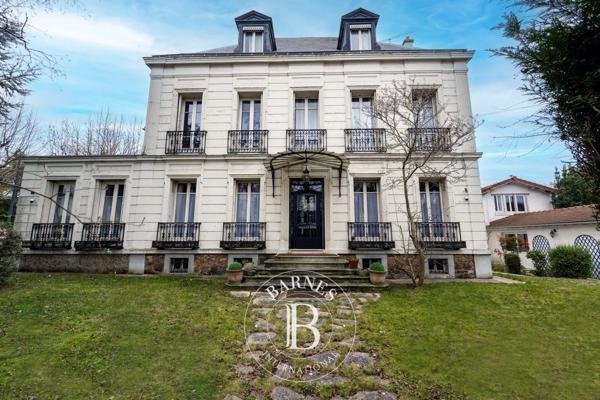 Saint-Maur-des-Fossés, Maison 6 Chambres -  364 m² à vendre