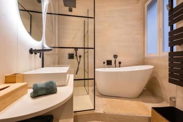 A LOUER : T2 à LILLE • Opera • 2 500 € CC • Réf. L8554