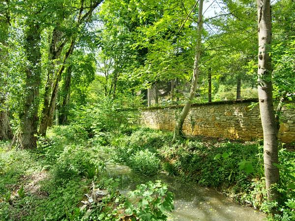 Moulin dans un hameau proche de Caylus Caylus