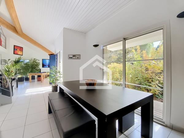 Maison 5 pièce(s) 3 chambre(s) 157 m²