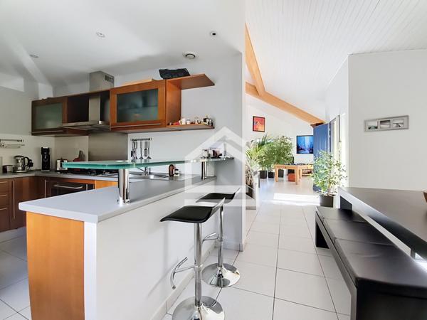 Maison 5 pièce(s) 3 chambre(s) 157 m²