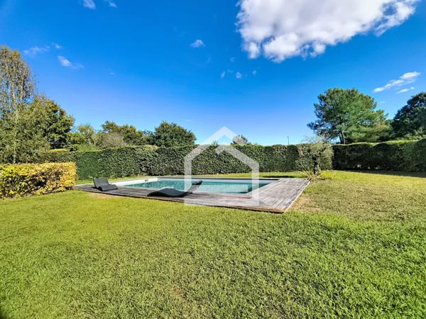 Maison 5 pièce(s) 3 chambre(s) 157 m²