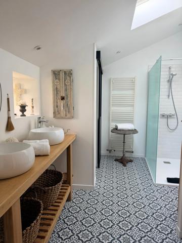 Maison à vendre 6 pièces POUGNE HERISSON (79) 4 ch - 2 salles d'eau - terrain 2164 m²