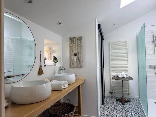 Maison à vendre 6 pièces POUGNE HERISSON (79) 4 ch - 2 salles d'eau - terrain 2164 m²