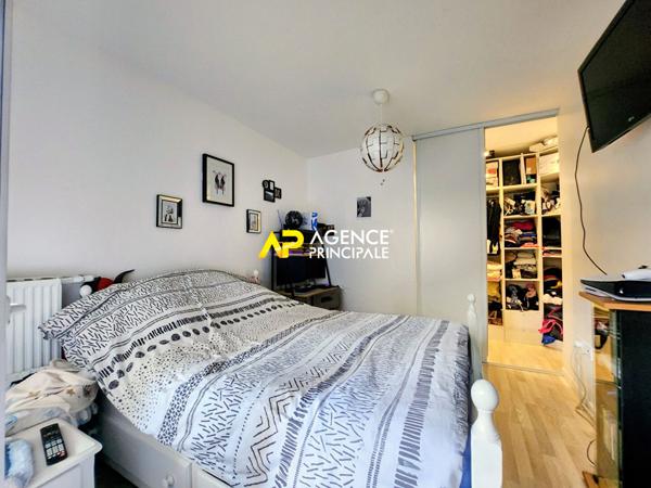 Appartement 3 pièces, 2 chambres avec terrasse et parking à 5 minutes à pied de la gare du centre ville d'ARGENTEUIL €254 400 ** - Référence 4470