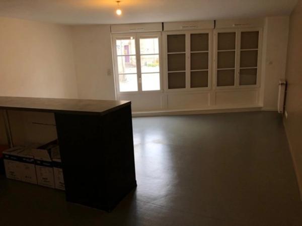 LUNEVILLE ENSEMBLE DE 3 APPARTEMENTS. 2 F3 & 1F2 PARFAIT ETAT PROCHE GARE.