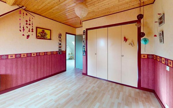 Maison à vendre    6 pièces •  Plouray