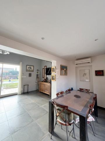 Villa de  229  m2 à Arles - Grand terrain - Potentiel gîtes à développer