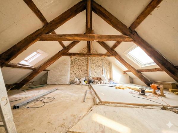 Plateau brut en duplex au cœur de Saint-Patern