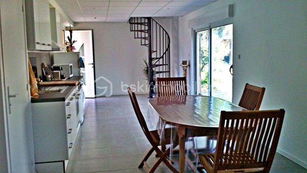 Maison traditionnelle de 202 m²