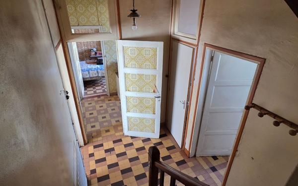 Maison à vendre    6 pièces •  Rânes