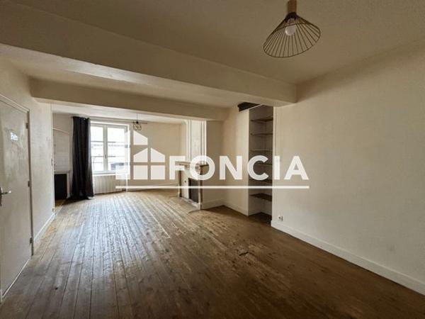 Location Appartement 2 pièces 45.6 m² - 7 RUE DU PALAIS Blois 41000