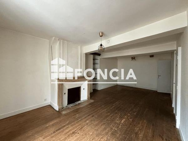 Location Appartement 2 pièces 45.6 m² - 7 RUE DU PALAIS Blois 41000