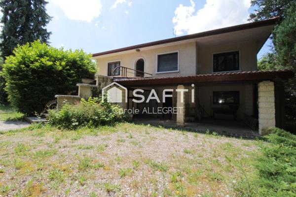 Grande maison familiale et son terrain d'environ 1000m2