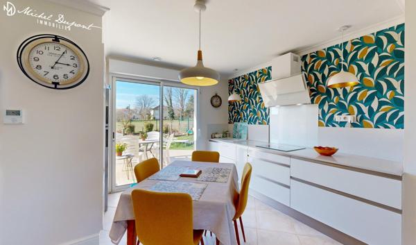 Maison de plain pied de 95 m² sur 910 m² de parc entièrement clôturé