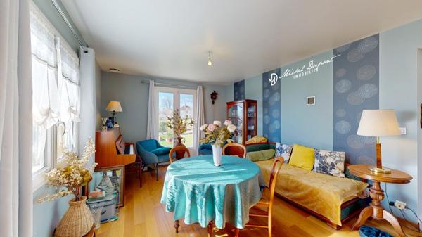 Maison de plain pied de 95 m² sur 910 m² de parc entièrement clôturé