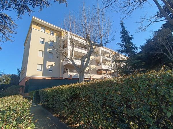 Marseille (13014) APPARTEMENT 2 PIECES + TERRASSE+ BOX