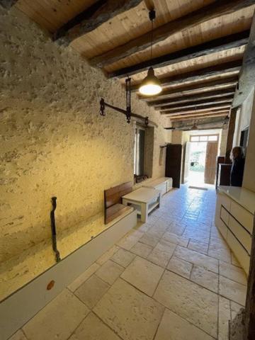 Meung-Sur-Loire, centre bourg ancien moulin de 157 m2