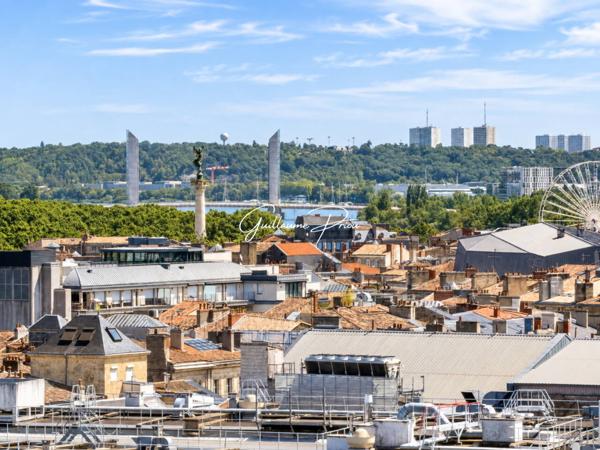 Appartement à vendre 5 pièces de 111 m²