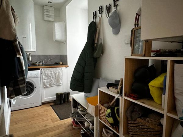 LONGERE ATYPIQUE ET SON TERRAIN BOISE