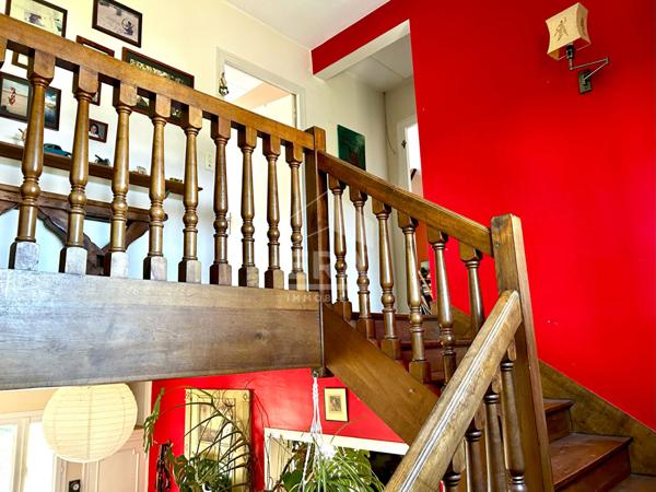 Maison spacieuse à vendre à BETTON - 11 pièces avec jardin