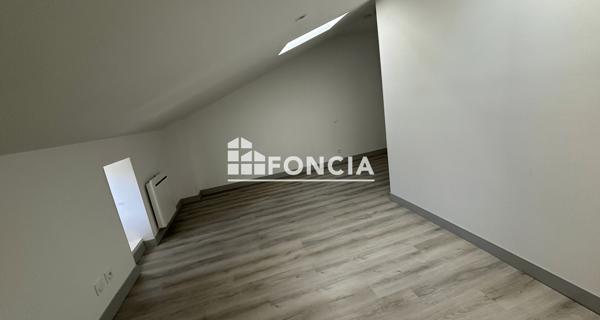 Location Maison 5 pièces 110.95 m² - Beausemblant 26240