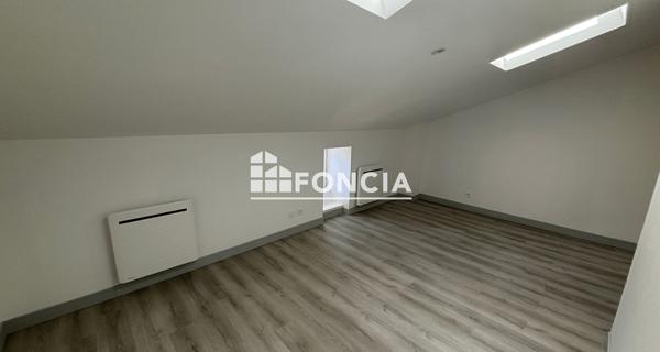 Location Maison 5 pièces 110.95 m² - Beausemblant 26240
