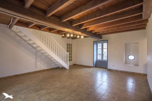 Maison à vendre |                                       Moreilles |                                        4 pièces  |  104 m²