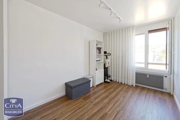 Appartement à vendre 3 pièces 61m² Saint-Marcellin (38160)