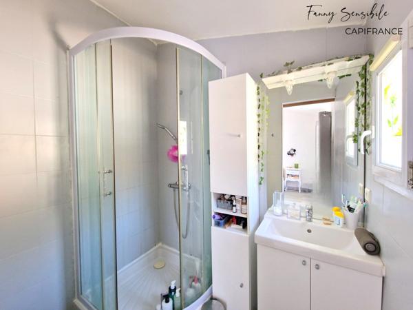 Maison avec appartement indépendant, piscine et garage – Double habitation avec potentiel locatif