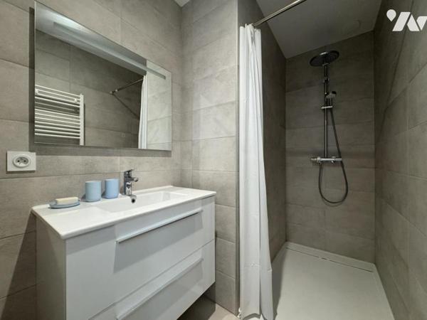 Appartement avec extérieur, stationnement et 3 chambres