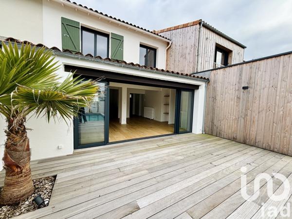 Maison 5 pièces de 150 m² à La Rochelle (17000)