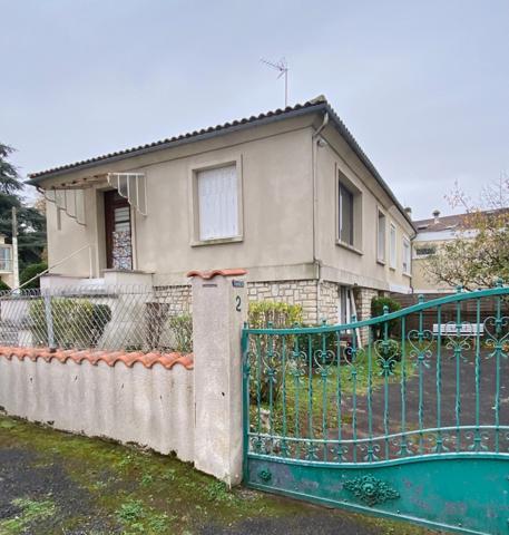 Angoulême. Maison mitoyenne 83 m² sur sous-sol