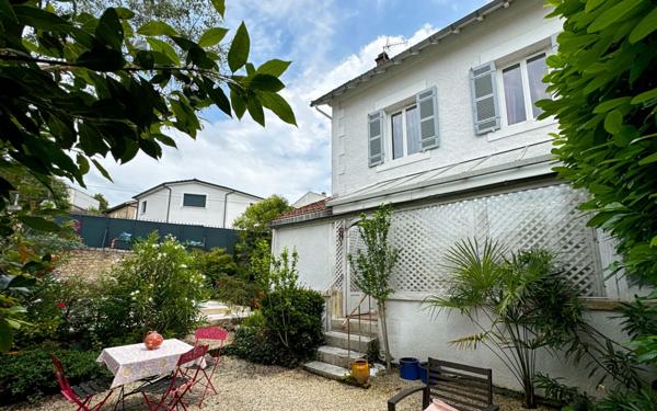 Maison à vendre    6 pièces • 122 m2 Périgueux