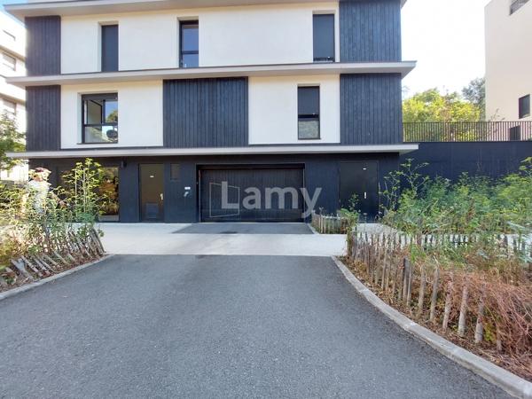 Annexes stationnement