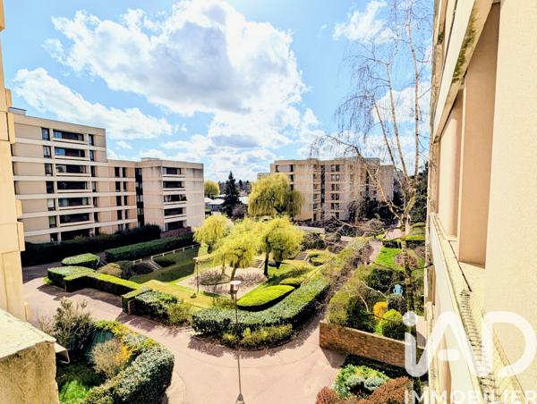 Appartement à vendre 5 pièces 96 m² Élancourt