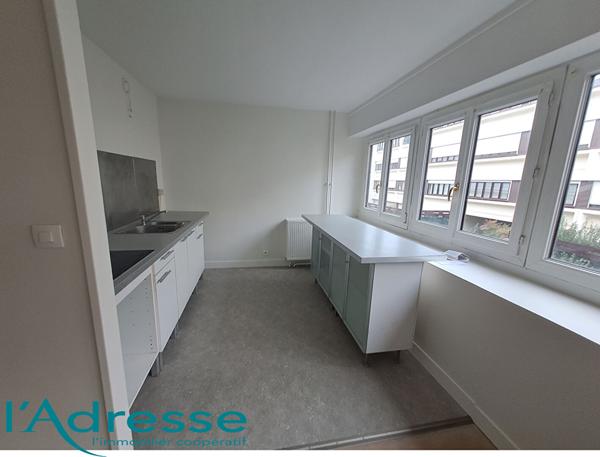Appartement EVRY 1 pièce 31 m2