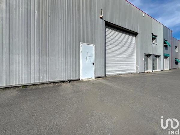Atelier à vendre 1 345 m² Chevry-Cossigny