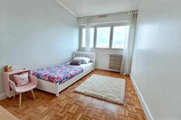 CHATOU - 3P de 67m² avec grand balcon