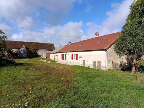 Longère rénovée avec nombreuses dépendances  Saint-Lubin-en-Vergonnois