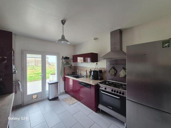 Longère rénovée avec nombreuses dépendances  Saint-Lubin-en-Vergonnois