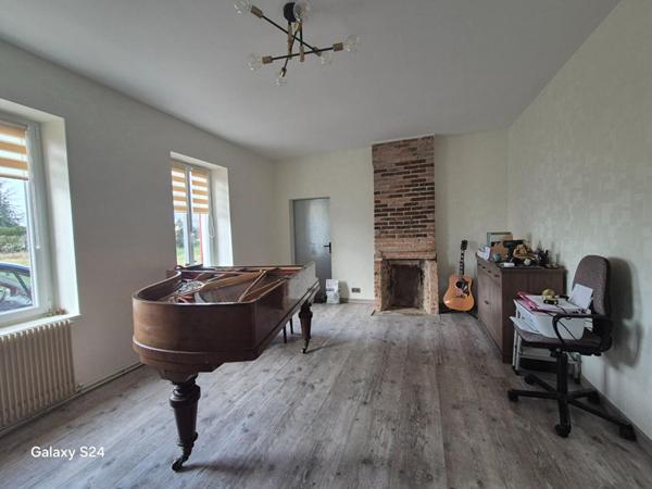 Longère rénovée avec nombreuses dépendances  Saint-Lubin-en-Vergonnois